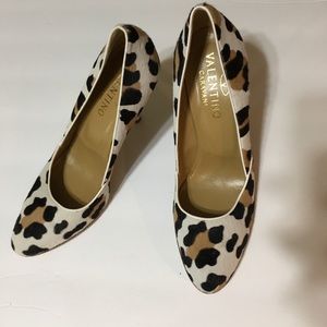 New Valentino Garavani Leopard Calf Hair Size 39